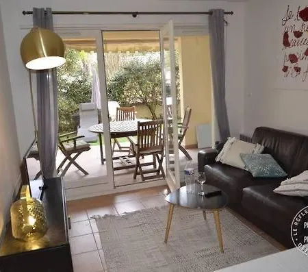 Appartement Location Pour 4 Personnes Presqu Ile De Giens 3 Etoiles Hyères