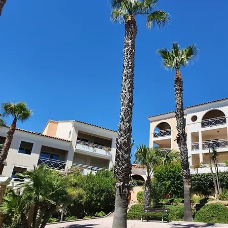 Location Pour 4 Personnes Presqu Ile De Giens 3 Etoiles