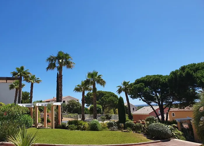 Location Pour 4 Personnes Presqu Ile De Giens 3 Etoiles Apartment *