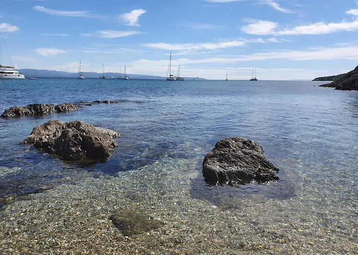 Lejlighed Location Pour 4 Personnes Presqu Ile De Giens 3 Etoiles Hyères